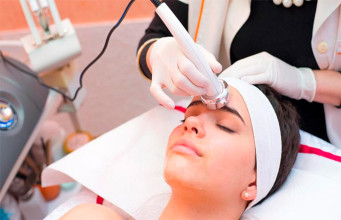 Limpieza Facial Profunda con Punta de Diamante + Vaporización y más